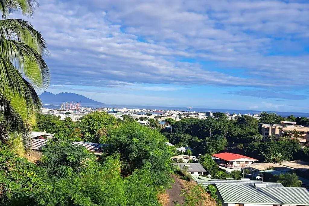 شقة F2 A Papeete Avec Vue Sur Le Port